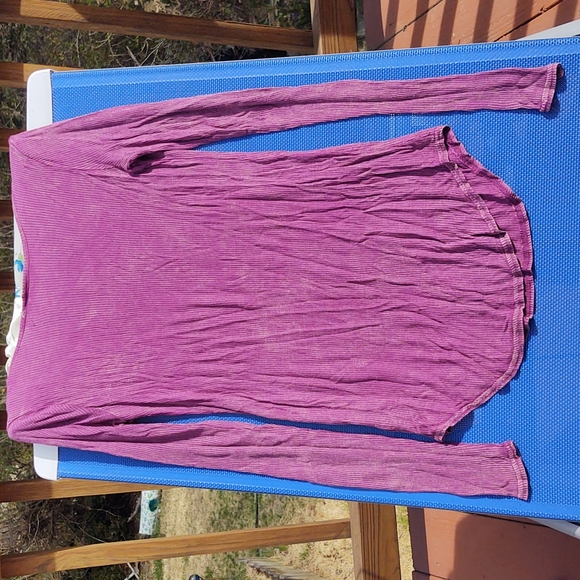 NWOT Hurley long sleeved shirt - Picture 2 of 3